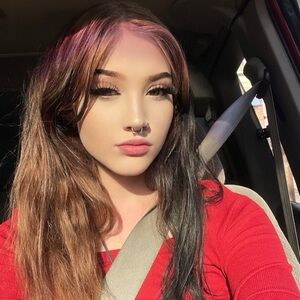 Meet your Posher, Nadia